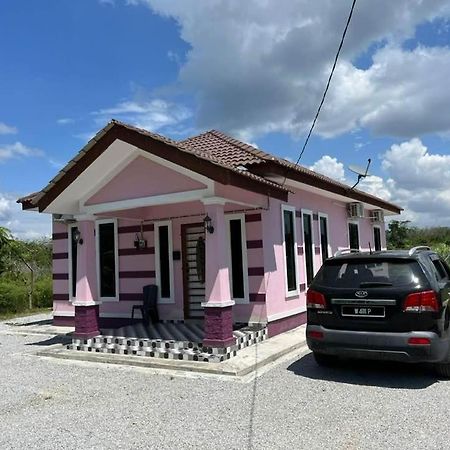 Homestay Armand Pengkalan Balak Melaka Masjid Tanah Buitenkant foto