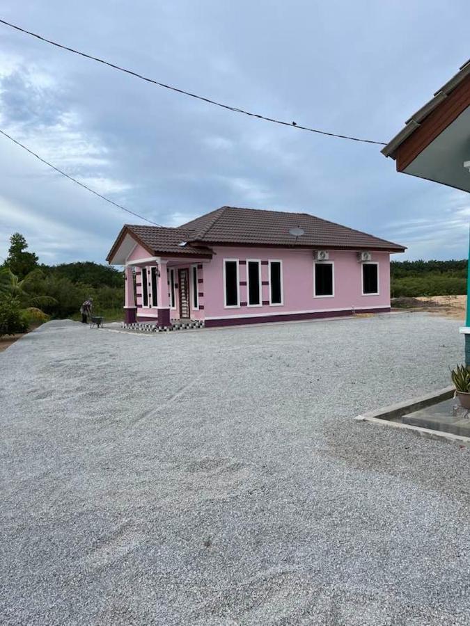 Homestay Armand Pengkalan Balak Melaka Masjid Tanah Buitenkant foto